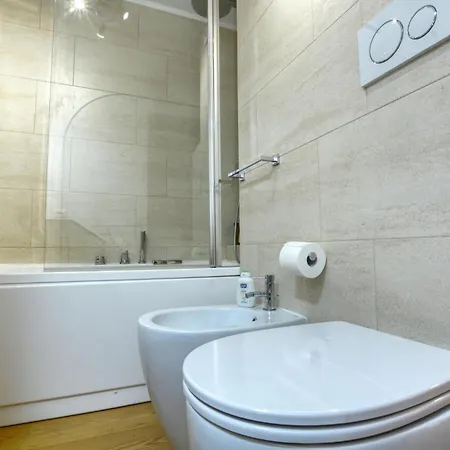 דירה Cozy In With Wifi ברויל-קרוויניה